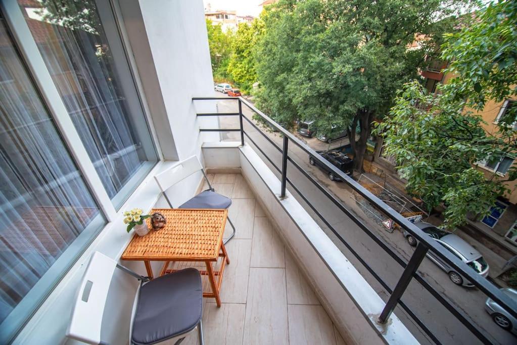Ferienwohnung Benny'S Flat Stara Sagora Exterior foto